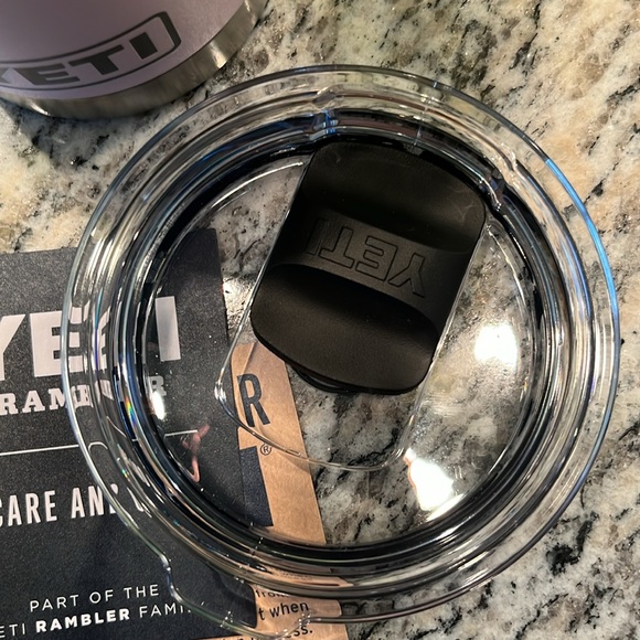 Yeti Authentic 20 oz. Rambler NWT - Picture 4 of 7